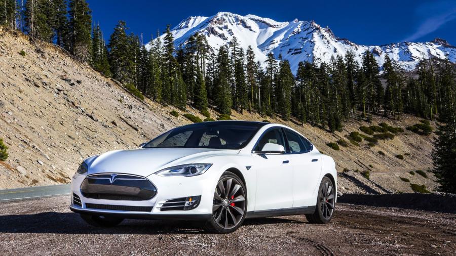  Tesla Model S P85+ 2012 года  (NA) (фото 7 из 9)